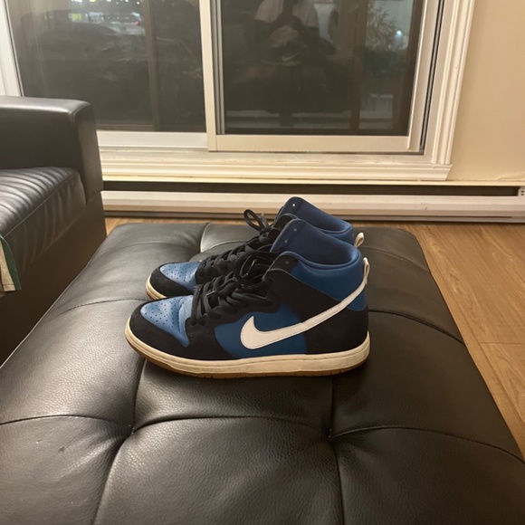 Jordan 1 already use - Picture 2 of 3